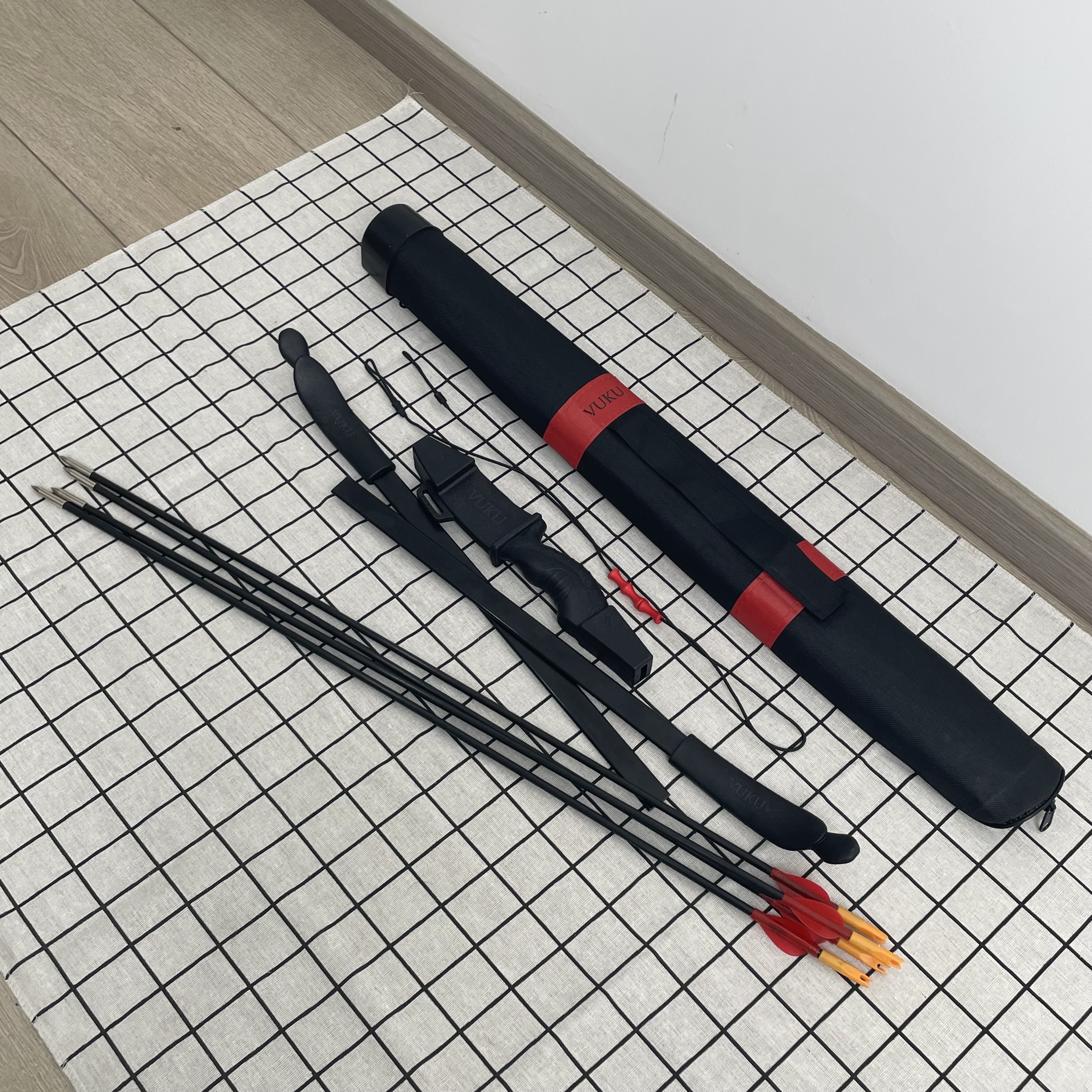 VUKU 45 Inch Takedown Recurve Archerybows and Arrow Set, Left Right Handed Bow for Adults Teens Youth Beginners, Outdoor Target Practice Hunting Game
