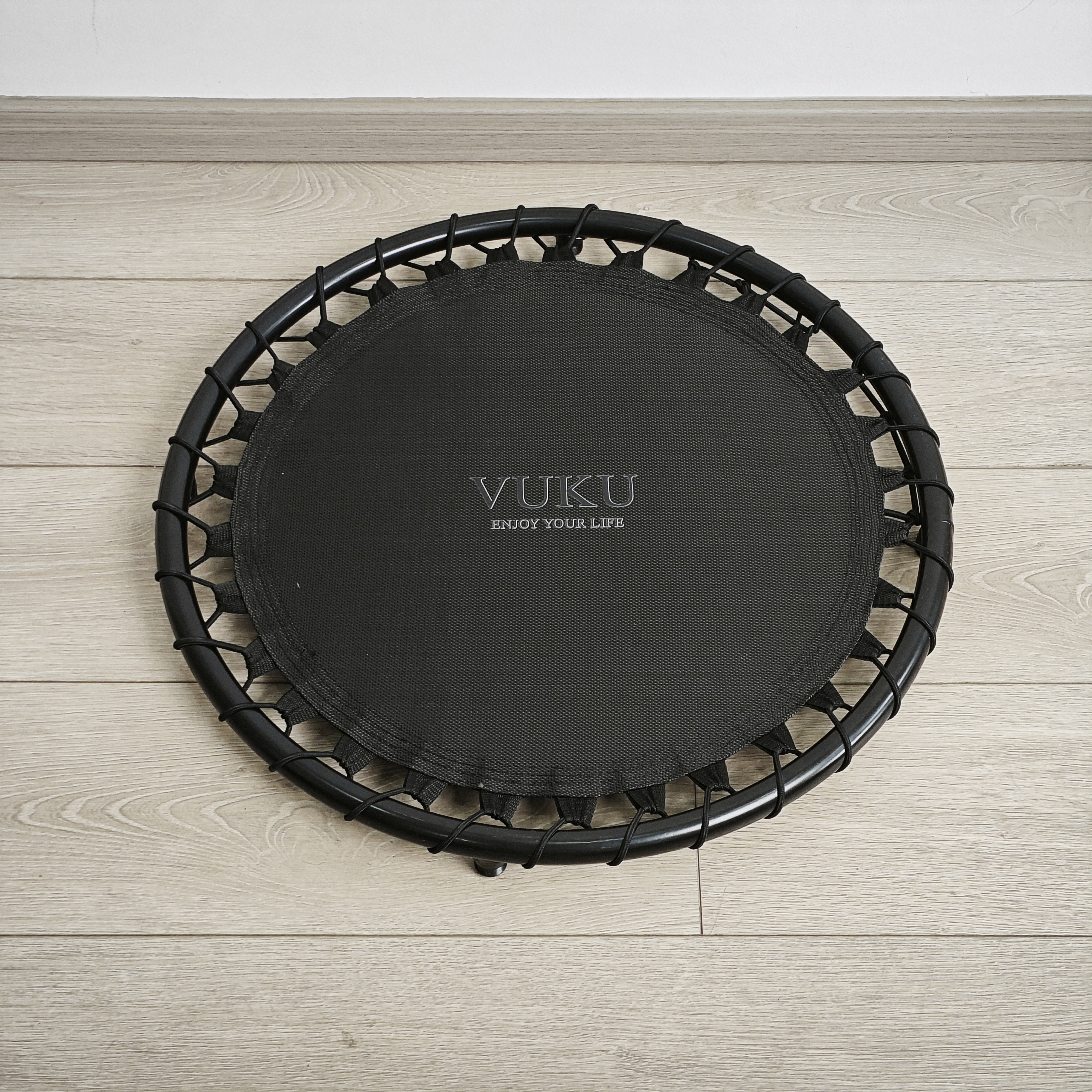 VUKU 25 Inch Foldable Mini Fitness Trampoline, Quiet Bungee Rebounder Trampoline with Safety Pad, Max 260 Lbs Weight Capacity, Indoor Outdoor Workout Exercise Equipment for Adults and Kids
